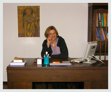 Dr.Rose im Konsultations-Zimmer